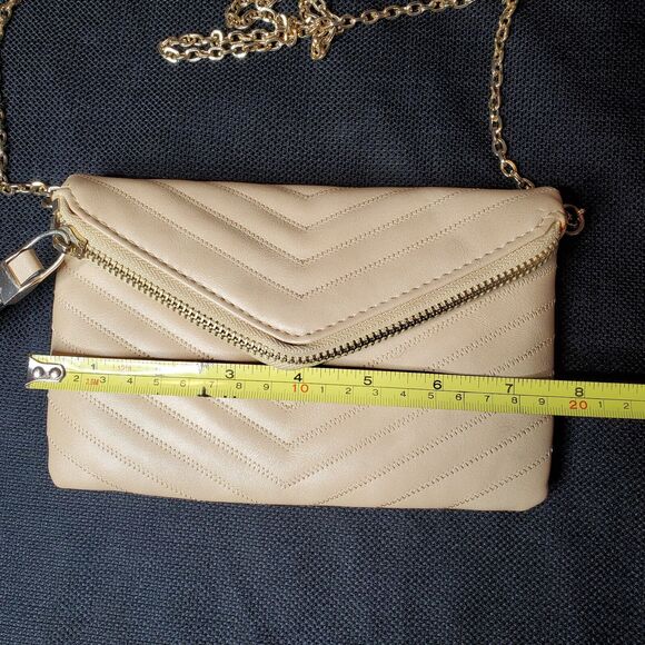 Vegan Quilted Beige Leather Crossbody Purse Clutch Gold Chain Urban Expressions - Picture 6 of 14